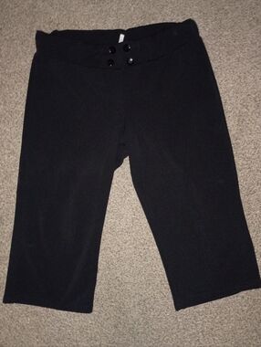 DKNY Black High-Rise Stretch Capris
